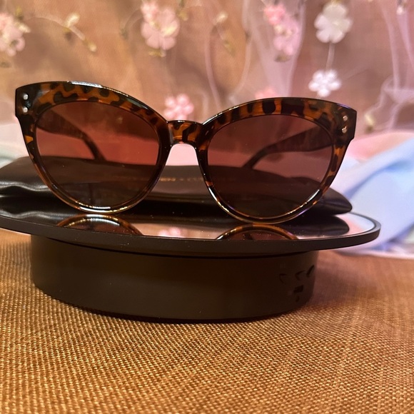 Saint Owen Curateur Sunglasses NWT and Pouch main image 5